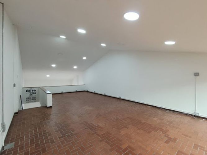 Local en arriendo en La Esmeralda, Itagüí, 150 m² · foto 2 de 8