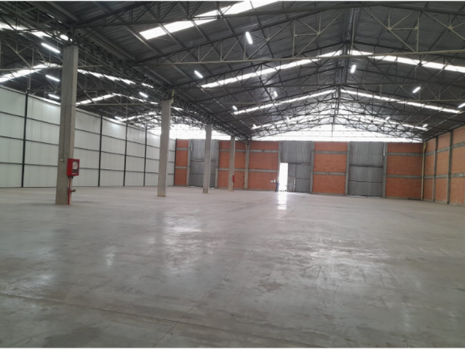 Bodega en arriendo en Zona Centro, Madrid, 3750 m² · foto 4 de 4