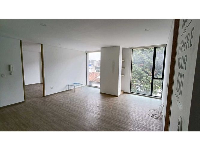 Apartamento de 2 alcobas en venta en Rincon Del Chico, Bogotá, 89 m² · foto 2 de 13