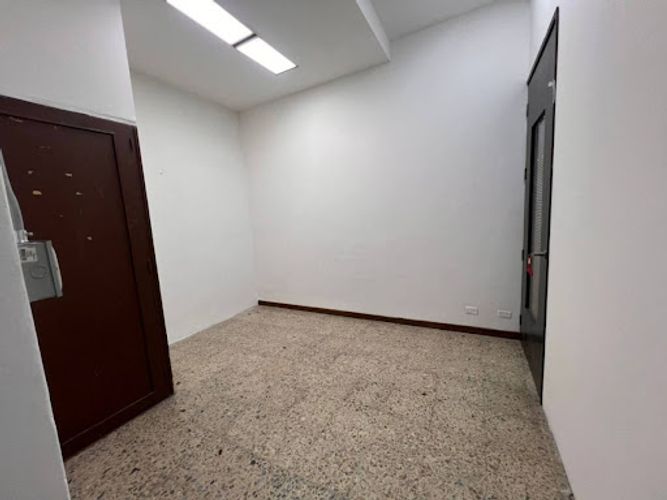 Local en arriendo en La Esmeralda, Itagüí, 130 m² · foto 6 de 9