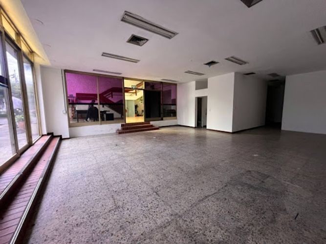 Local en arriendo en La Esmeralda, Itagüí, 130 m² · foto 9 de 9