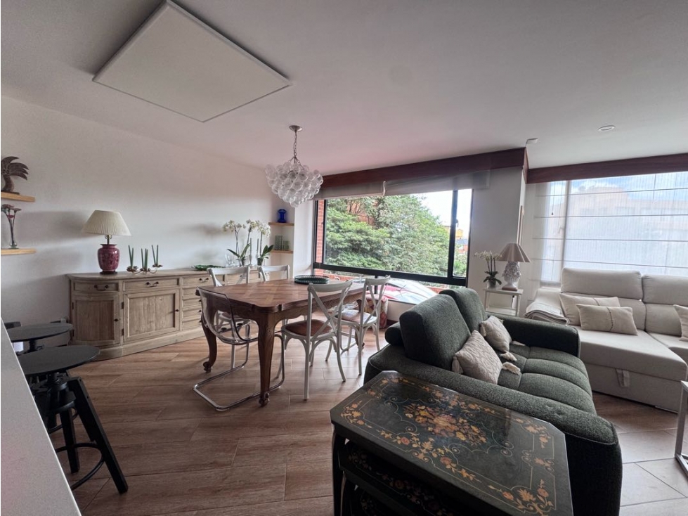 Apartamento en venta en Los Rosales, Bogotá · foto 2 de 23