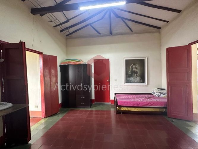 Casa de 6 alcobas en venta en La Aldea, La Estrella · foto 11 de 23
