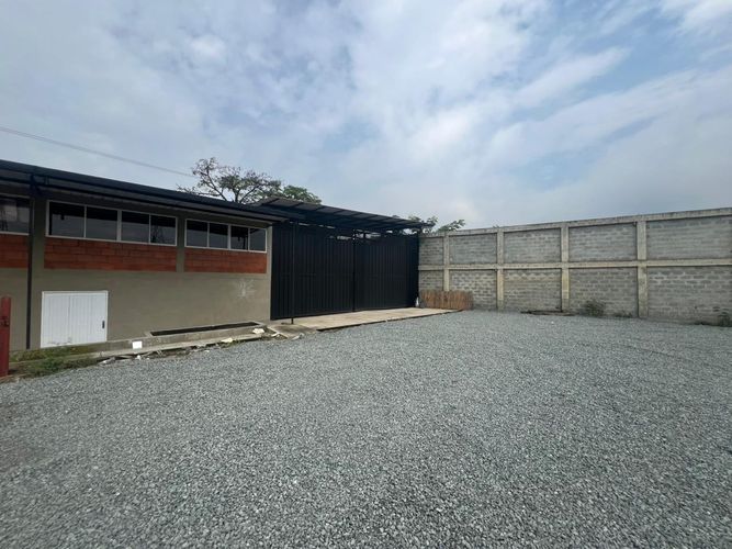 Bodega en arriendo en Cencar- Yumbo, Yumbo, 420 m² · foto 6 de 12