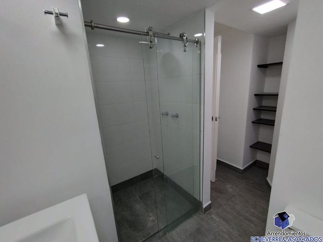 Apartamento de 3 alcobas en venta en Colasania, Medellín, 157 m² · foto 11 de 15