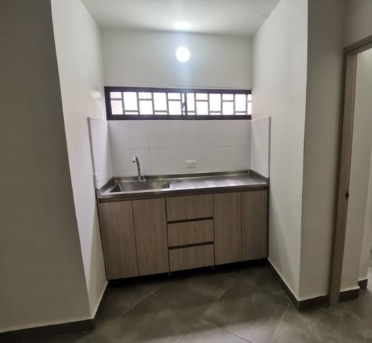 Local en arriendo en Loma Del Chocho, Envigado, 180 m² · foto 14 de 15