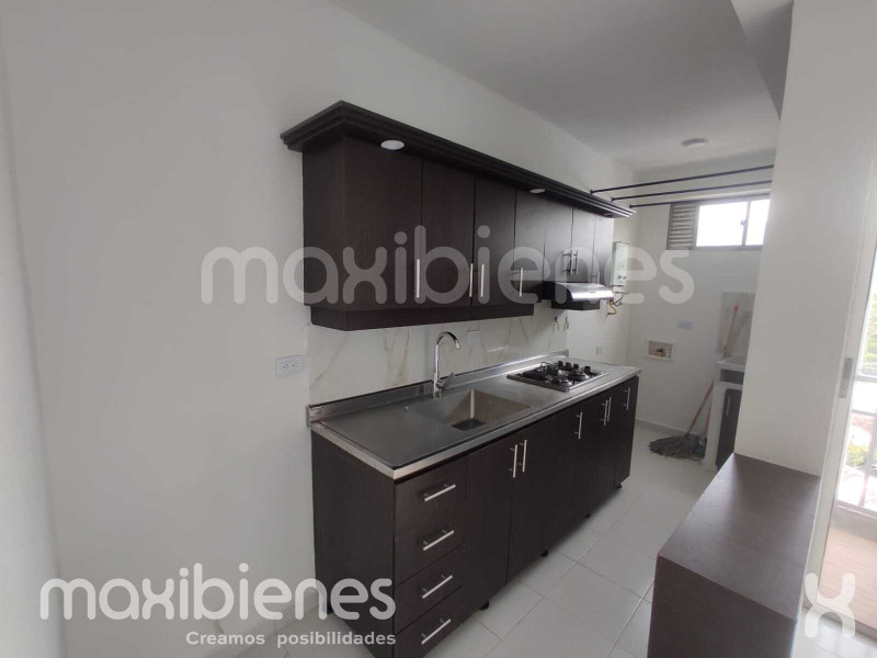 Apartamento en venta en Caqueta, La Estrella · foto 2 de 12