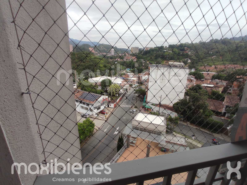 Apartamento en venta en Caqueta, La Estrella · foto 4 de 12