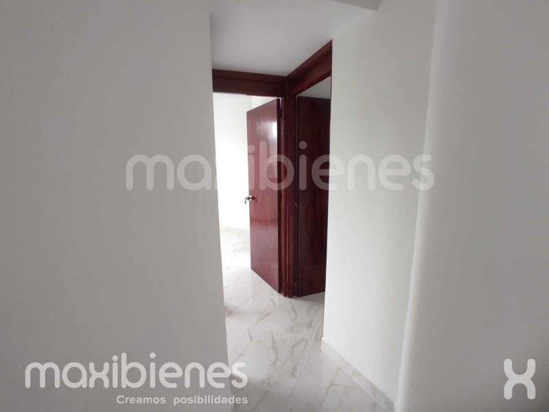 Apartamento en venta en Caqueta, La Estrella · foto 5 de 12