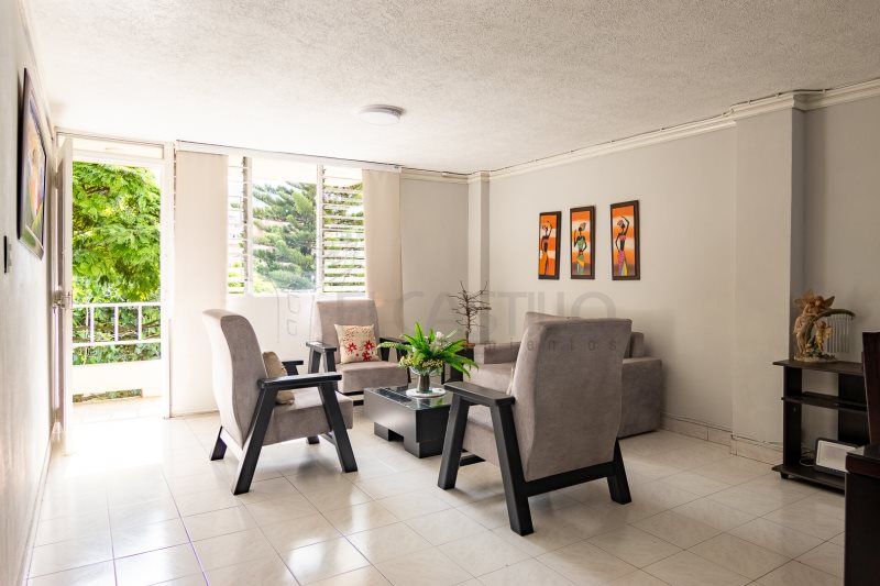 Casa en venta en La Almeria, Medellín 3