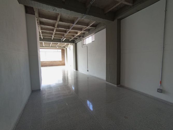 Bodega en arriendo en Belén, Medellín, 190 m² · foto 2 de 11