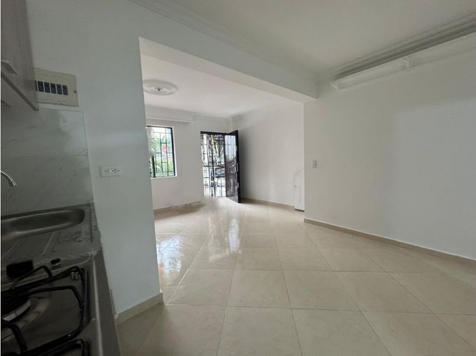 Casa de 2 alcobas en venta en San Joaquin, Envigado, 64 m² · foto 2 de 17