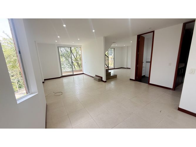 Apartamento de 3 alcobas en venta en Zuñiga, Envigado, 128 m² · foto 2 de 14
