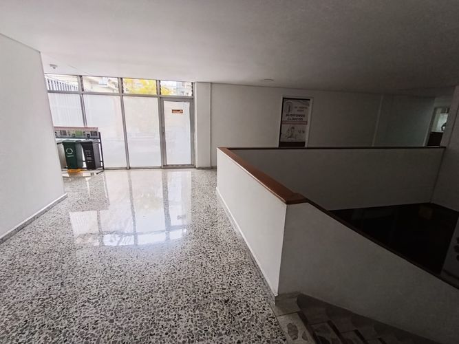 Oficina en arriendo en Laureles, Medellín, 52 m² · foto 2 de 15
