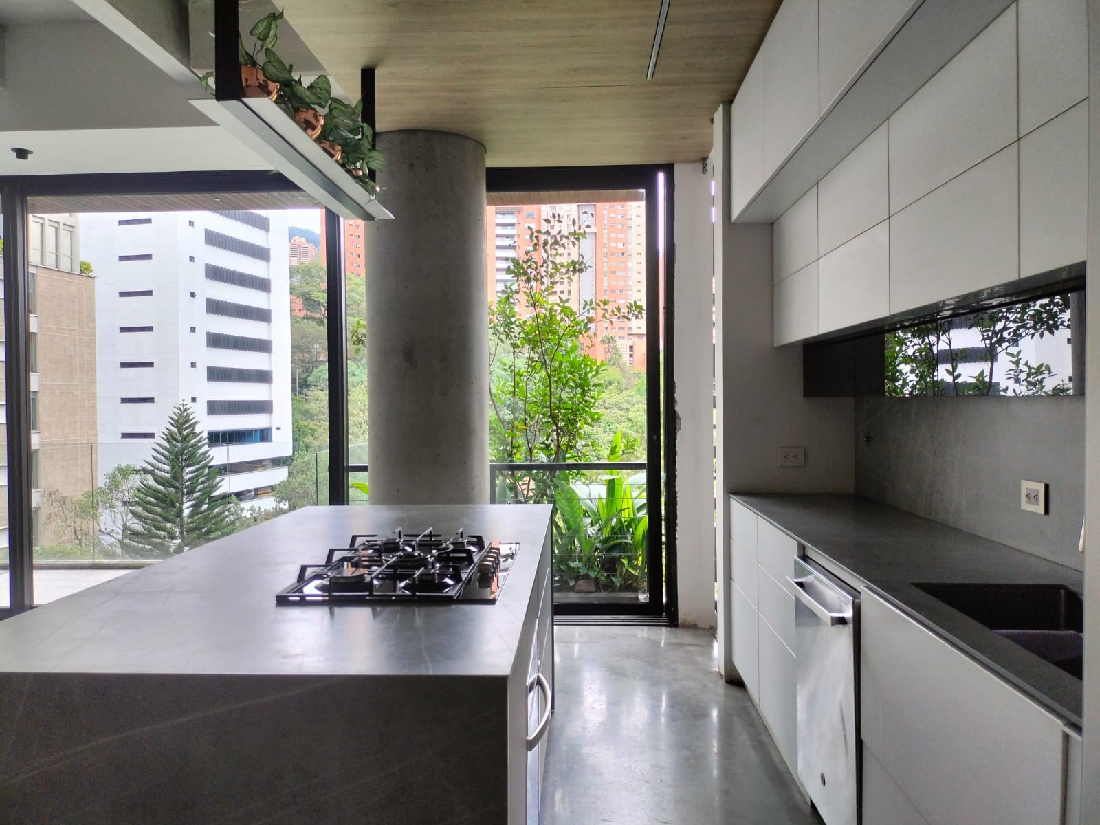Apartamento en arriendo en El Poblado, Medellín · foto 5 de 20