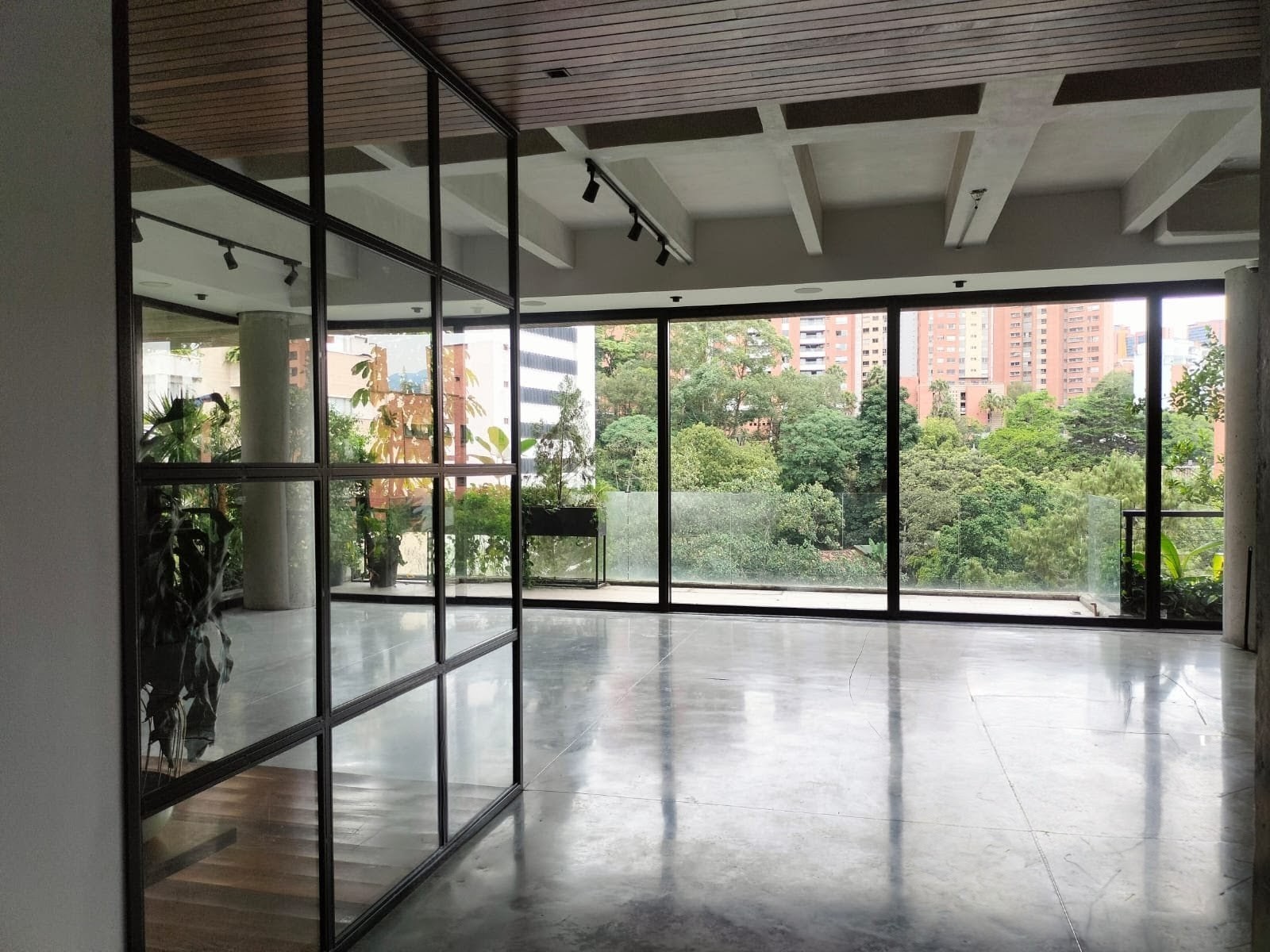 Apartamento en arriendo en El Poblado, Medellín · foto 2 de 20