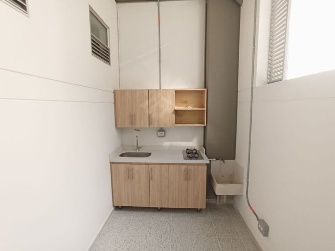 Bodega en arriendo en Belén, Medellín, 190 m² · foto 5 de 11