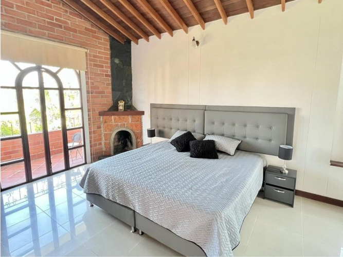Casa de 4 alcobas en venta en Las Lomitas, Sabaneta, 295 m² · foto 10 de 16