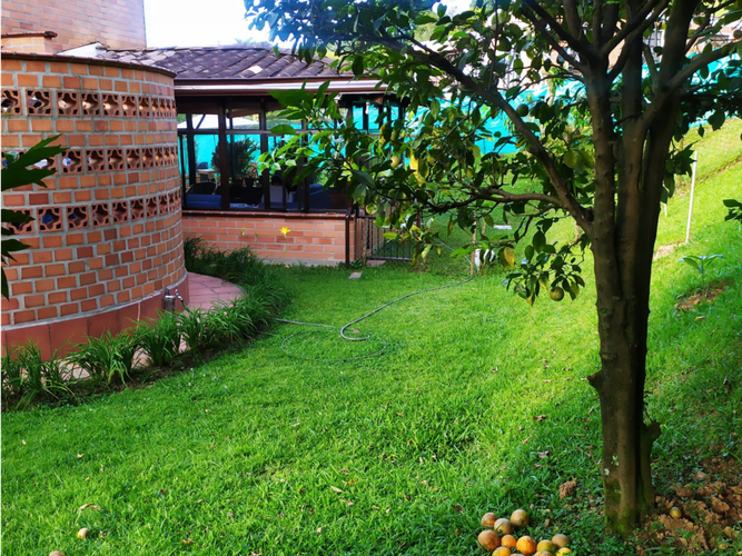 Casa de 4 alcobas en venta en Las Lomitas, Sabaneta, 295 m² · foto 15 de 16