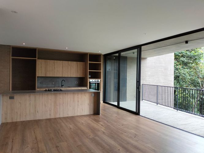 Apartamento de 3 alcobas en arriendo en El Poblado, Medellín, 172 m² · foto 3 de 20