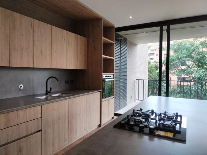 Apartamento de 3 alcobas en arriendo en El Poblado, Medellín, 172 m² · foto 5 de 20