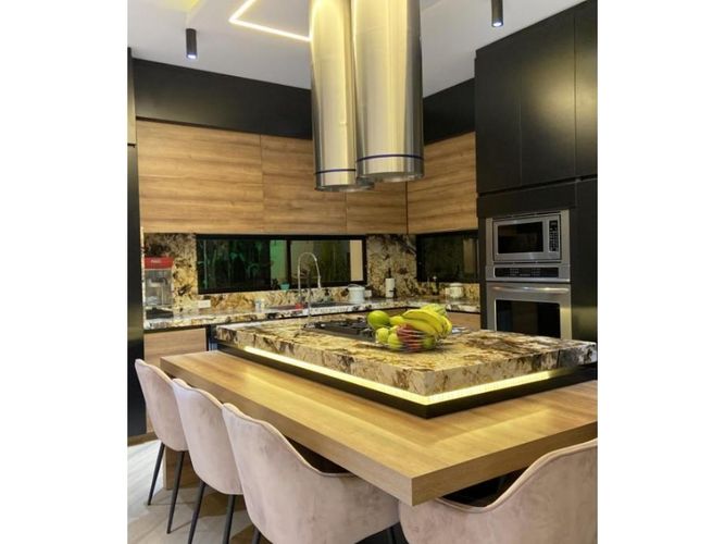 Casa de 4 alcobas en venta en Torres De Confandi, Cali, 757 m² · foto 5 de 17