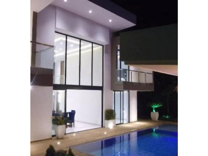 Casa de 4 alcobas en venta en Torres De Confandi, Cali, 757 m² · foto 14 de 17