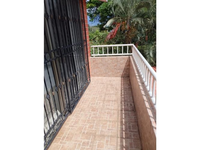 Casa de 6 alcobas en venta en Ciudad Country, Cali, 600 m² · foto 21 de 23