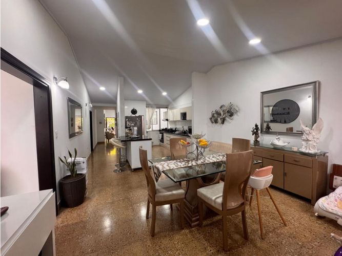 Casa de 7 alcobas en venta en La Morada, Cali, 352 m² · foto 9 de 19