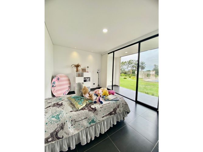 Casa de 5 alcobas en venta en Brisas Del Limonar, Jamundí, 320 m² · foto 13 de 20