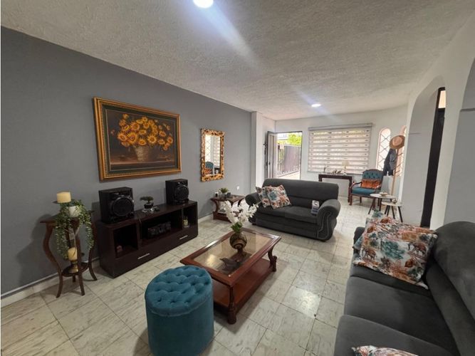 Casa de 7 alcobas en venta en La Morada, Cali, 352 m² · foto 16 de 19