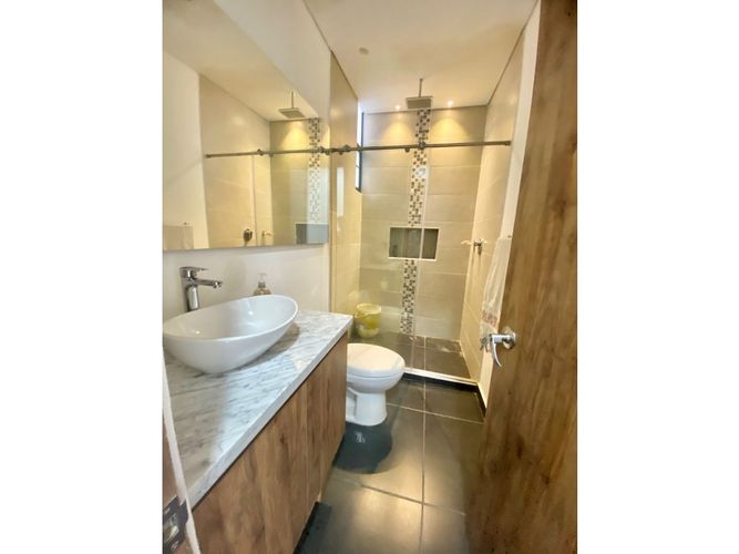 Casa de 5 alcobas en venta en Brisas Del Limonar, Jamundí, 320 m² · foto 16 de 20
