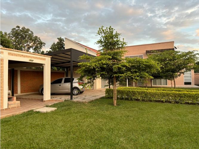 Casa de 3 alcobas en venta en Valle Del Lili, Palmira, 292 m² · foto 2 de 20