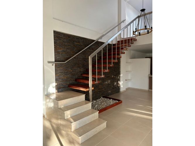 Casa de 3 alcobas en venta en Valle Del Lili, Palmira, 292 m² · foto 6 de 20