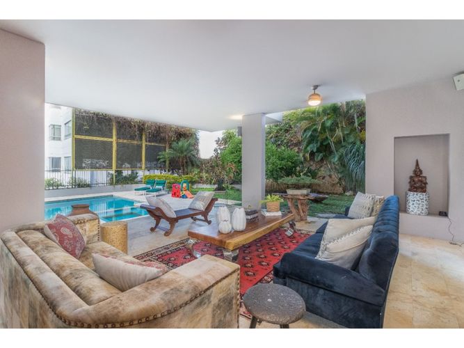Casa de 7 alcobas en venta en Granada, Cali, 672 m² · foto 21 de 24