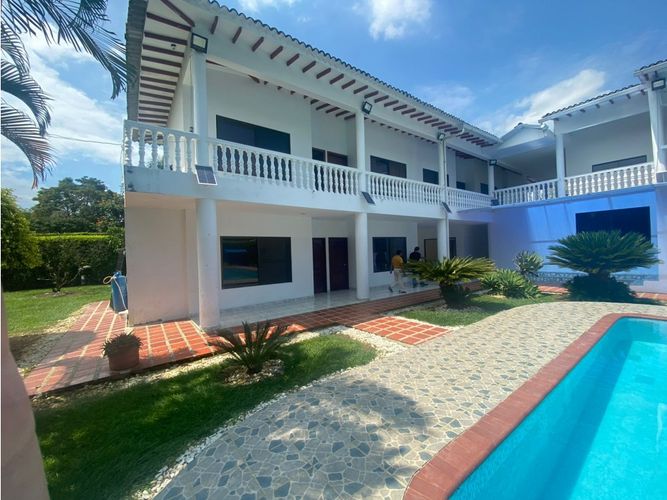 Casa de 10 alcobas en venta en Valle Del Lili, Jamundí, 1200 m² · foto 4 de 14