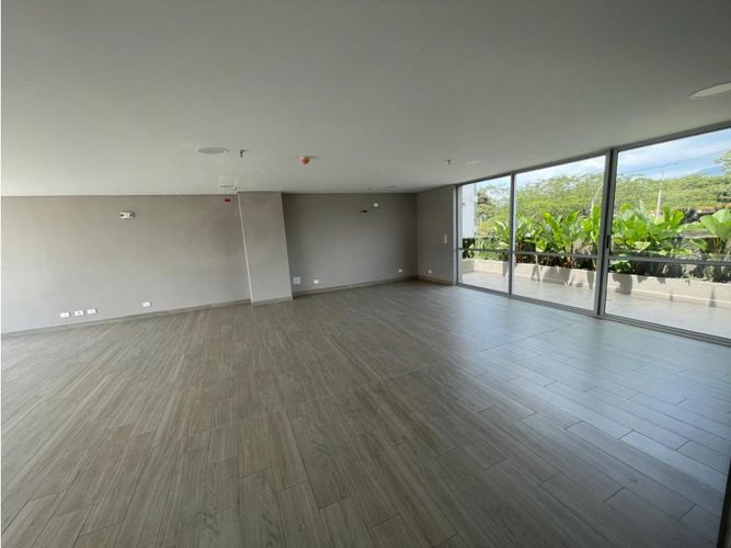 Apartamento en venta en Valle Del Lili, Cali · foto 6 de 24