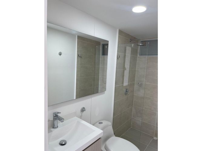 Apartamento en venta en Valle Del Lili, Cali · foto 10 de 24