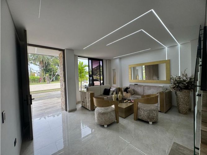 Casa de 6 alcobas en venta en Las Mercedes, Jamundí, 400 m² · foto 4 de 24