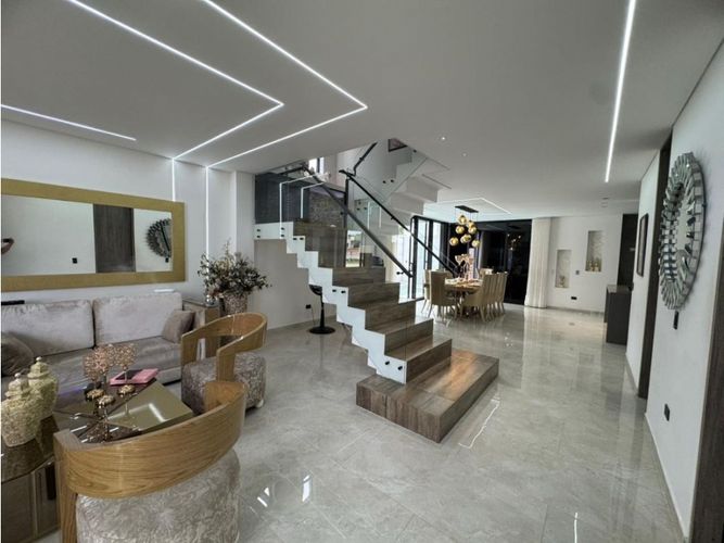 Casa de 6 alcobas en venta en Las Mercedes, Jamundí, 400 m² · foto 5 de 24