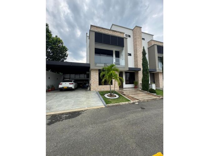 Casa de 6 alcobas en venta en Las Mercedes, Jamundí, 400 m² · foto 11 de 24