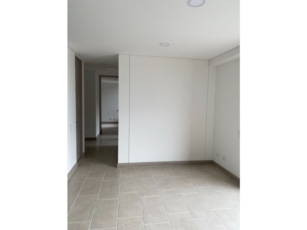 Apartamento en venta en Valle Del Lili, Cali · foto 5 de 24