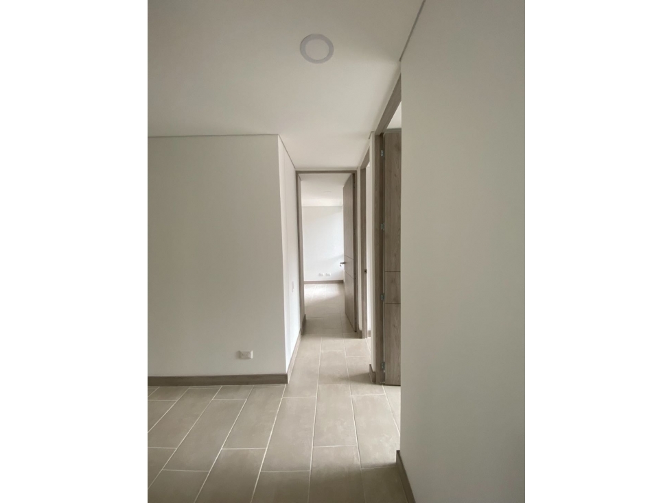 Apartamento en venta en Valle Del Lili, Cali · foto 8 de 24