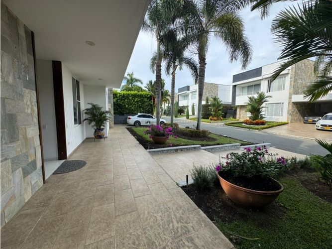 Casa de 6 alcobas en venta en Pance, Cali, 480 m² · foto 2 de 24
