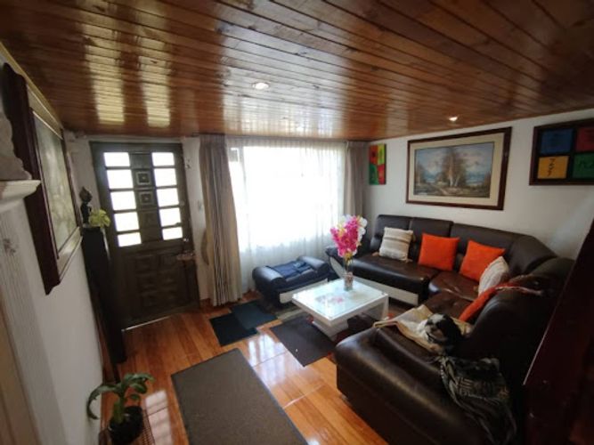 Casa de 2 alcobas en venta en Villas De Granada, Bogotá, 90 m² · foto 4 de 17