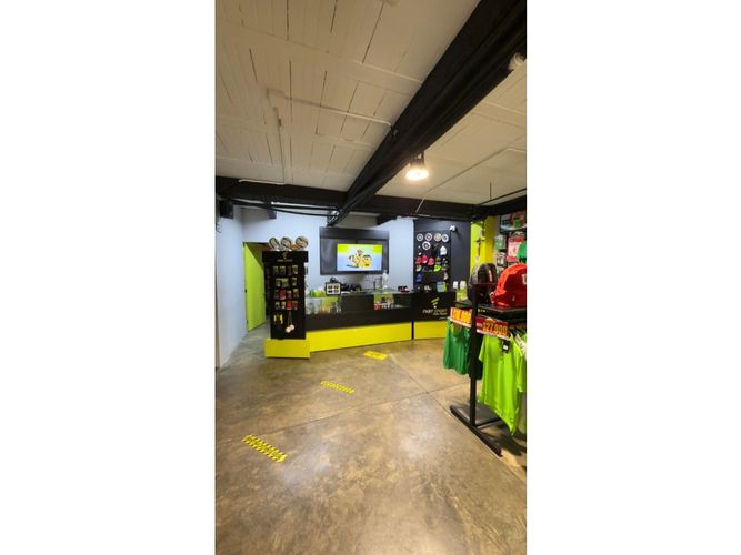 Edificio en venta en El Gran Limonar Cataya, Cali, 981 m² · foto 6 de 13