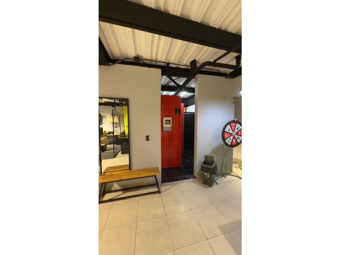 Edificio en venta en El Gran Limonar Cataya, Cali, 981 m² · foto 9 de 13