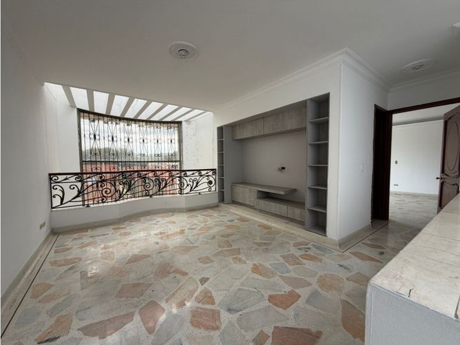 Casa de 5 alcobas en venta en El Ingenio, Cali, 450 m² · foto 4 de 22