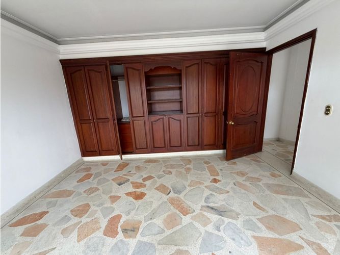 Casa de 5 alcobas en venta en El Ingenio, Cali, 450 m² · foto 8 de 22