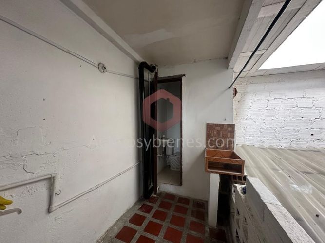 Edificio en venta en Cabecera San Antonio De Prado, Medellín, 315 m² · foto 10 de 12